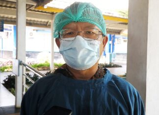 Warga tertular Omicron
