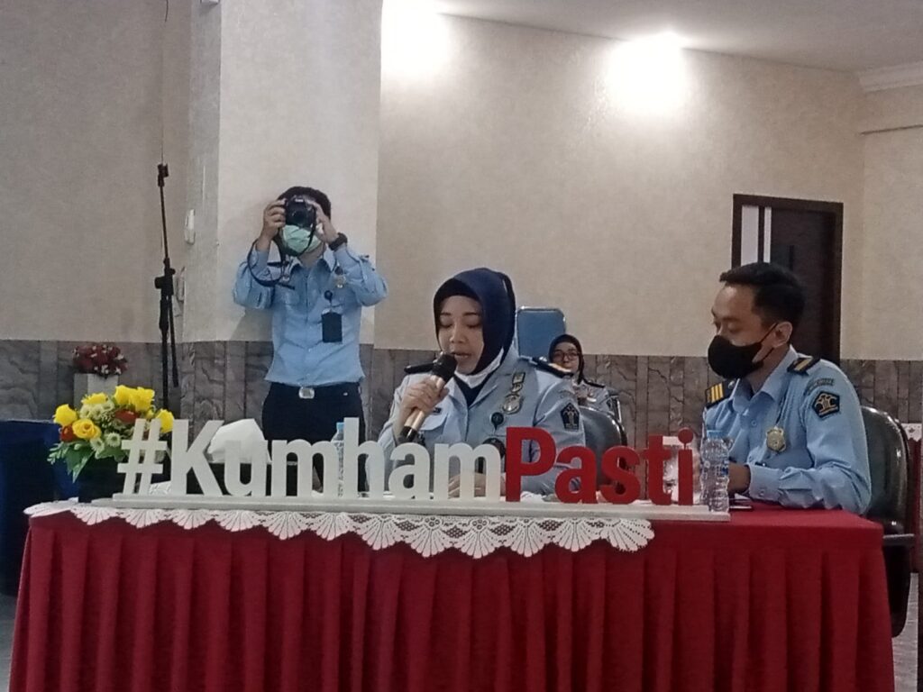 luncurkan M-Paspor
