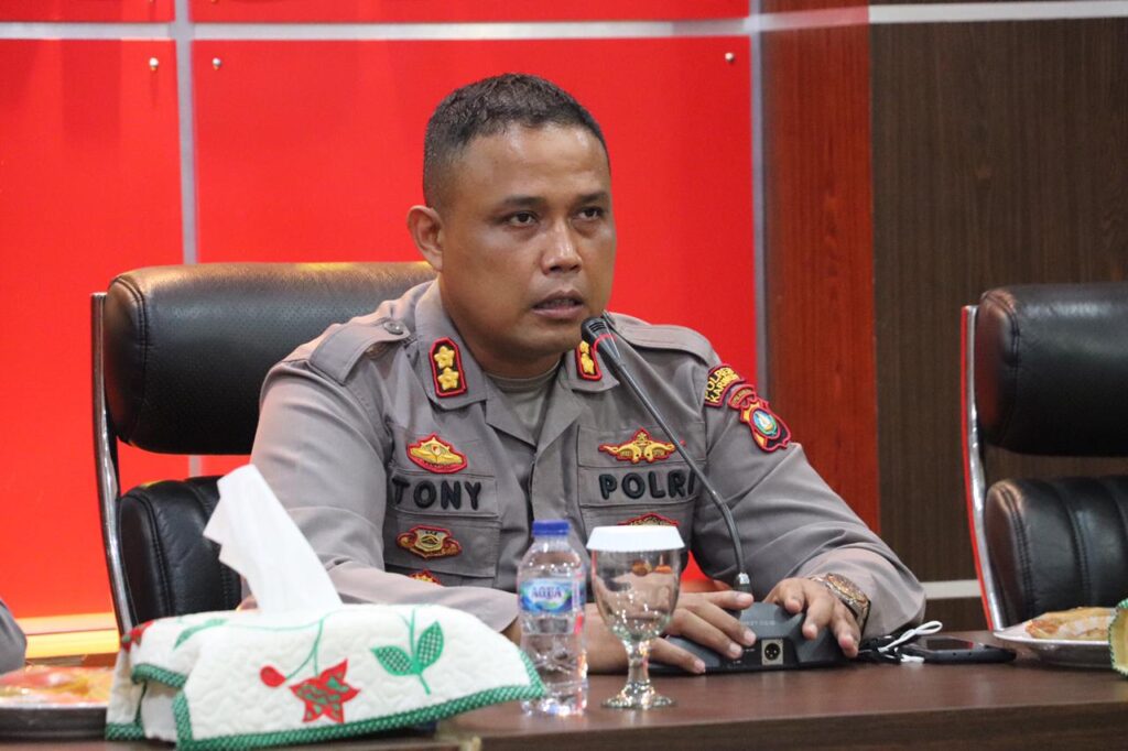Pelaku penganiayaan