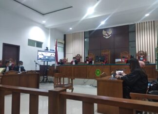 Sidang Apri Sujadi Tertunda