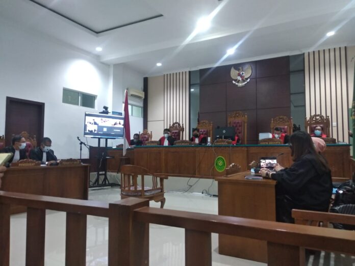 Sidang Apri Sujadi Tertunda