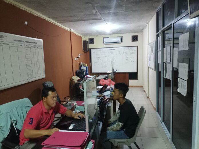 Aniaya Teman Sendiri