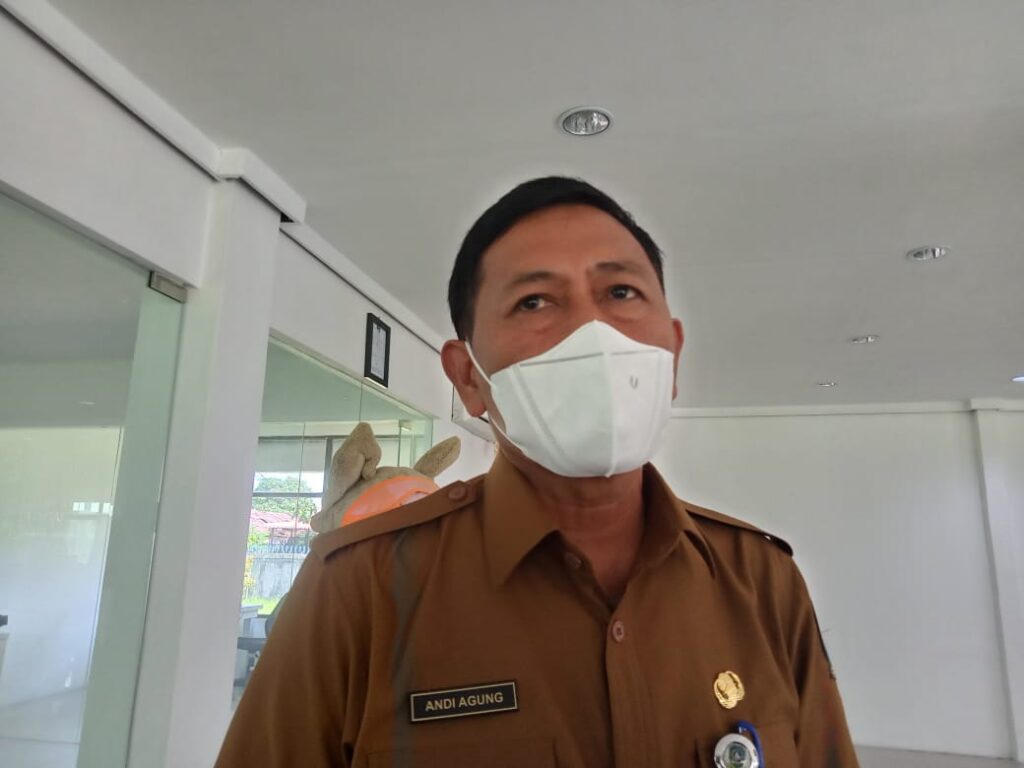 42 Warga Sekolah Teroapar COVID