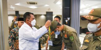 Satpol-PP Bekerja Humanis