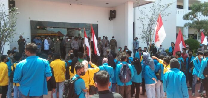 Mahasiswa Kepri