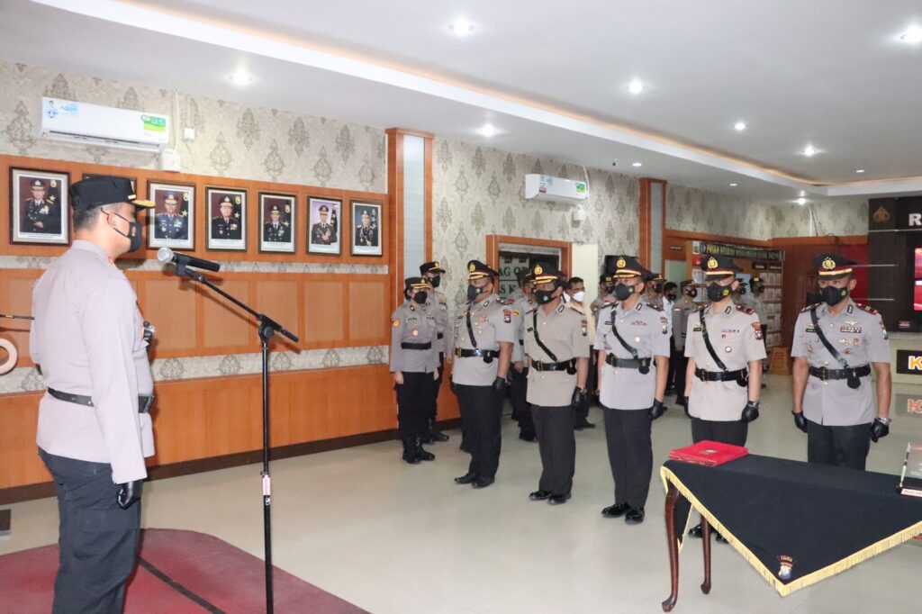 Serah Terima Jabatan