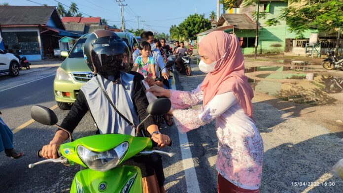 IMG-20220415-WA0008 Bagikan Takjil
