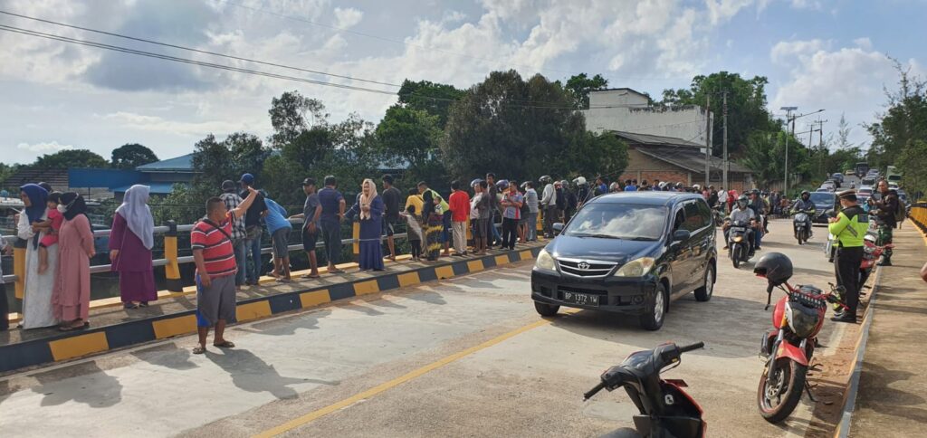 Terkam Buaya