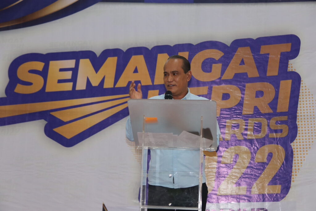 Kompas Benua Semangat Kepri Award