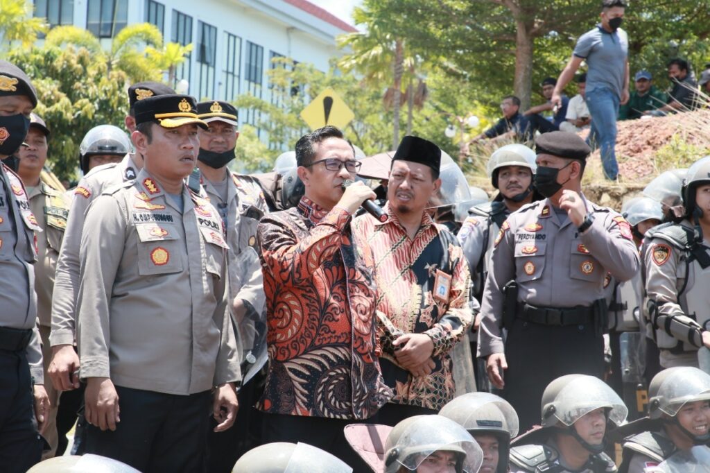 BLT Ojol Angkot Nelayan