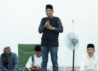 Wabup Lingga Santuni Dhuafa dan Yatim Piatu di Desa Penuba