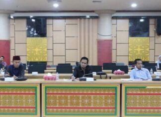 Pansus DPRD Riau Rapat Bersama Pemkab/Pemko Bahas Optimalisasi PAD