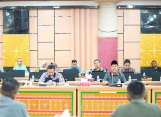Pansus DPRD Riau Rapat Bersama OPD Bahas LKPJ Kepala Daerah 2025