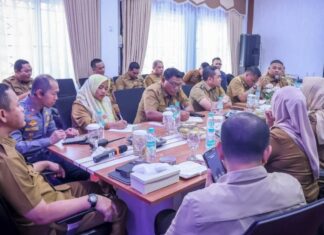 Pastikan Pelayanan Berjalan Lancar, Wako Pekanbaru Kumpulkan Camat