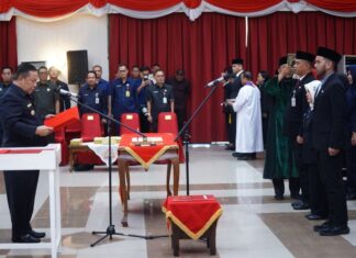 Plt Gubri Lantik 238 Pejabat Eselon III dan IV