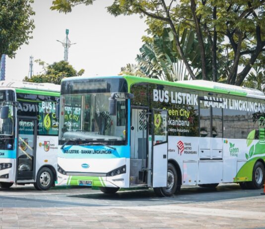 Dua Bus Listrik Pemko Pekanbaru Resmi Beroperasi