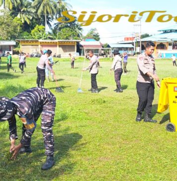 Warga Jemaja Gotong-royong Sempena Hari Jadi Kabupaten Kepulauan Anambas 