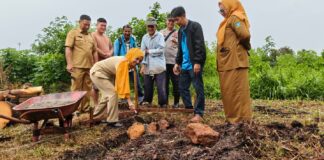 Peletakan Batu Pertama Program Bedah Rumah PWI Bintan