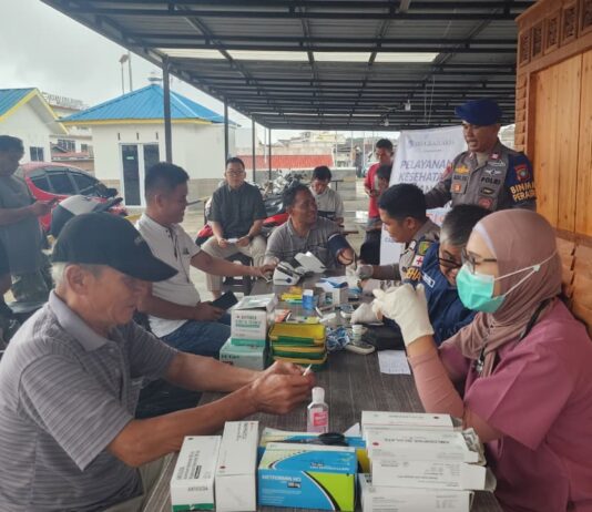 Polresta Tanjungpinang Berikan Layanan Kesehatan Gratis bagi Buruh Angkut
