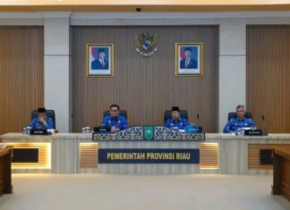 Syahrial Abdi Pimpin Rapat Awal Sambut HUT ke-69 Riau dan HUT ke-81 RI
