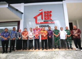 Pastikan Berjalan Lancar, Plt Gubri Tinjau Progres Pembangunan KMP di Kampar
