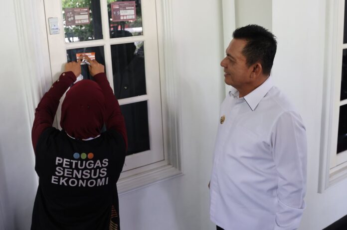 Gubernur Kepulauan Riau, Ansar Ahmad menjadi responden perdana Sensus Ekonomi 2026. F:Sijoritoday.com/Diskominfo Kepri