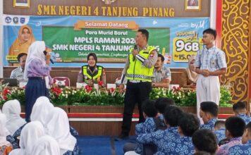 Satlantas Polresta Tanjungpinang Edukasi Pelajar SMKN 4 Tertib Berlalu Lintas