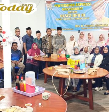 Ismeth Abdullah Janji Perjuangkan Aspirasi Warga Jemaja ke Pusat 