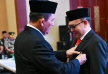 610 PNS Pemprov Kepri Terima Satyalancana Karya Satya