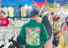 Tanpa Pengawalan, Plt Bupati Kuansing Blusukan ke Tengah Warga dan Pedagang