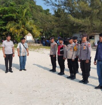 Polsek Jemaja Amankan Peringatan HUT ke-25 Partai Demokrat di Pantai Padang Melang