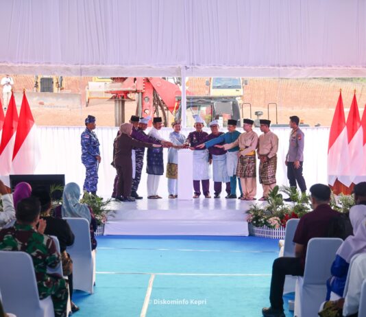Mendagri Resmikan Pembangunan Museum dan Monumen Bahasa Nasional di Pulau Penyengat
