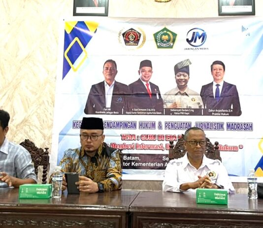 Kemenag Batam Bersama PWI Kepri Perkuat Kemampuan Jurnalistik Guru Madrasah