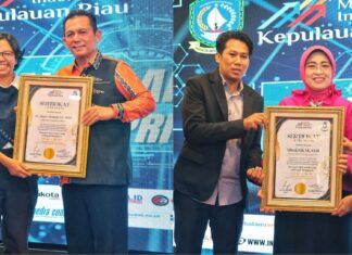 Gubernur dan Sekda Kepri Terima Penghargaan AMSI Kepri