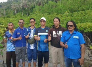 Tanam 150 Mangrove, Bupati Aneng Apresiasi Insan Pers 