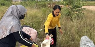Kapolres Karimun Ajak Warga Bersihkan Lingkungan